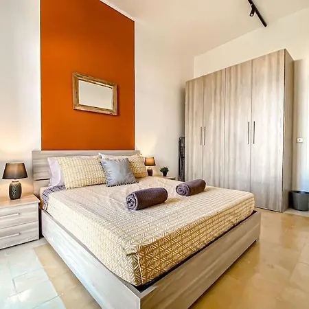Seaside Sanctuary 6 - Sliema Strand, Gzira