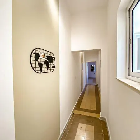 Seaside Sanctuary 6 - Sliema Strand, דירה
